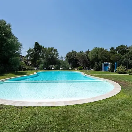 Apartment Centro, Elegante Loft Con Piscina Porto Rotondo
