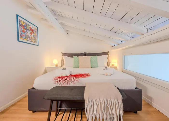 Daire Centro, Elegante Loft Con Piscina Porto Rotondo
