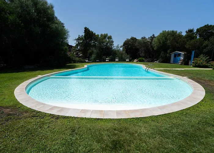 Daire Centro, Elegante Loft Con Piscina Porto Rotondo